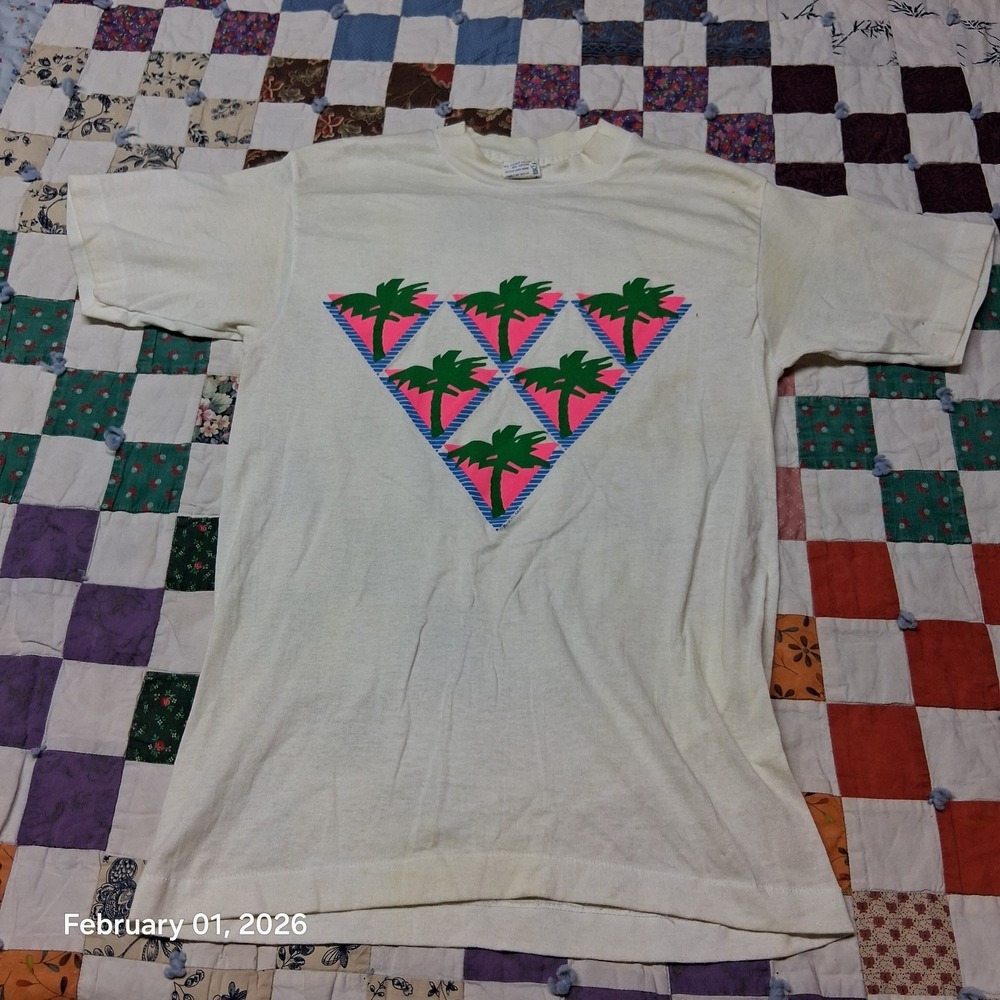 Vintage Selec T Jays Thin Palm Tree Graphic Shirt Size Medium USA Made